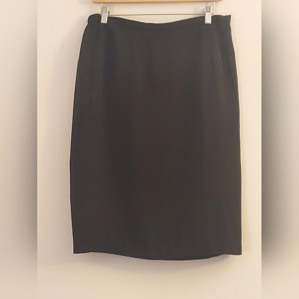 Elegant Black Women's Skirt